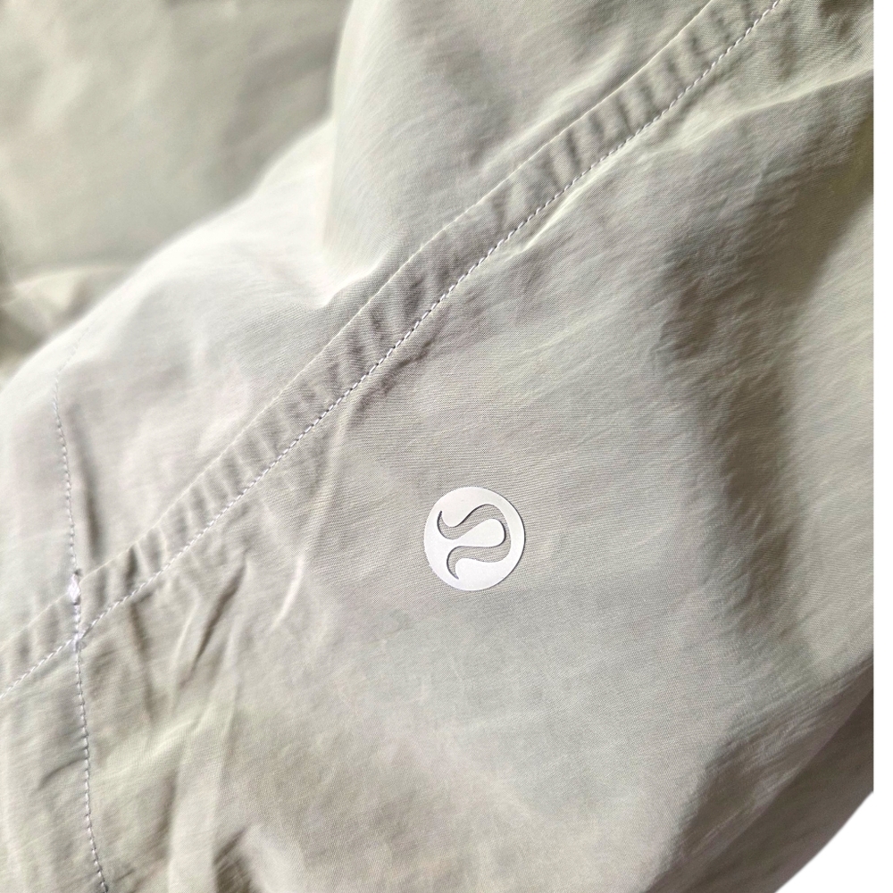Lululemon Evergreen Anorak Packable Jacket Pullover Womens 8 Green Windbreaker - Picture 13 of 16